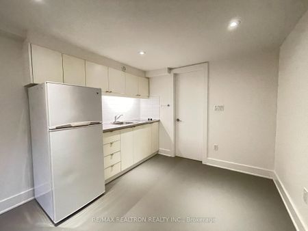 For Lease - 564 Delaware Avenue Unit# Lower, Toronto, Ontario - Photo 4