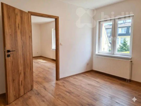 Pronájem bytu 2+kk 42 m², Dukelská, Jablunkov - Фото 1
