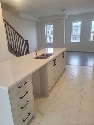 For Lease - 14 Baskett Street, Brantford, Ontario - Photo 1