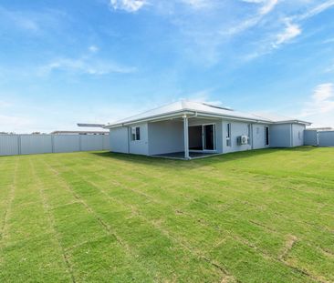 9 Sarazen, Coral Cove QLD 4670 - House For Rent - $750 | Domain - Photo 5