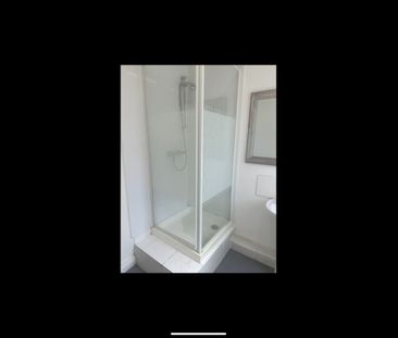 Room in a Shared House, Rippingham Road, M20 - Photo 1