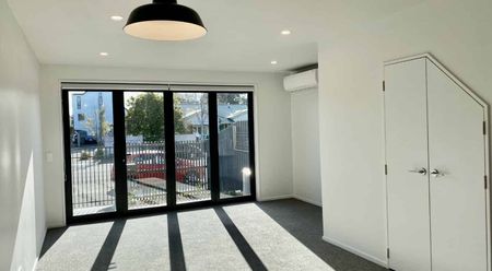 City Centre - Photo 3