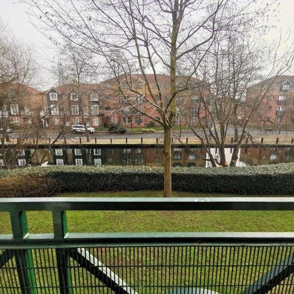 Webley Court, Enfield, EN3 - Photo 1