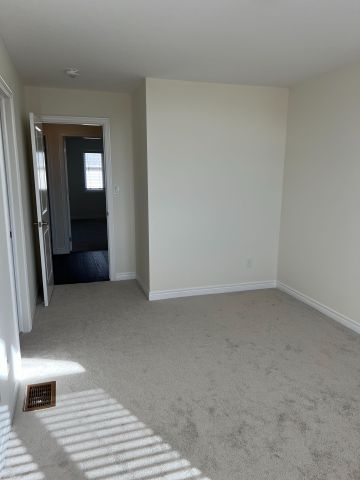 For Lease - 39 Mia Drive, Hamilton, Ontario - Photo 3