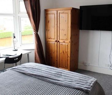 Bedroom Detached House In Winton, BH9 - Photo 4