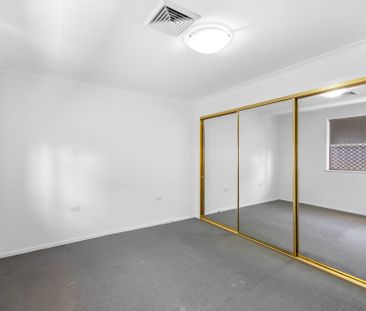 LAKESIDE SUBURB OF CAREY BAY - Photo 5