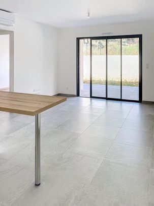 Location Appartement 2 pièces 45m² AJACCIO 20090 - Photo 1