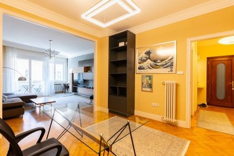 Váci utca - Photo 1