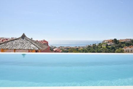 3 room luxury Villa for rent in Fuengirola, Spain - Photo 5