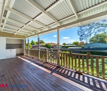 Relaxed Living with Modern Comfort in Centenary Heights - Photo 5