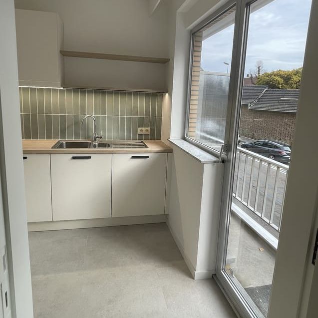 Appartement te huur - Photo 1