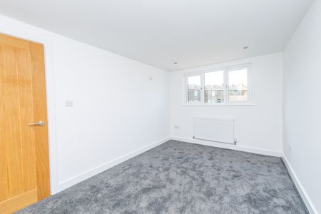 CROFT HOUSE MORLEY LEEDS - Photo 2