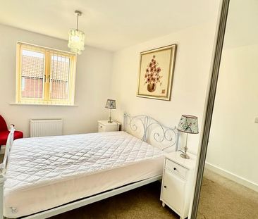 3 bedroom semi-detached house to rent - Photo 1