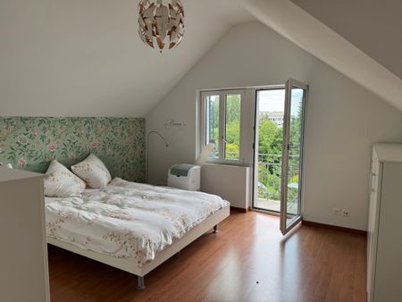 Einmalige Gelegenheit - Lichtdurchflutete Wohnung mit privater Dachterrasse über Zürich - Foto 3
