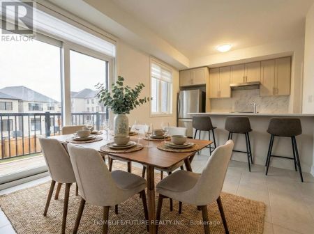 42 MORRISON CRESCENT - Photo 3