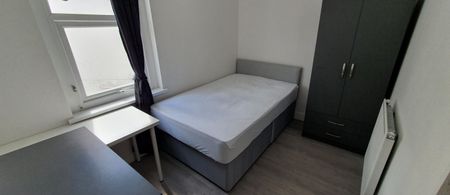 27, Tydfil Place, Roath, Cardiff, CF23 5HP - Photo 5