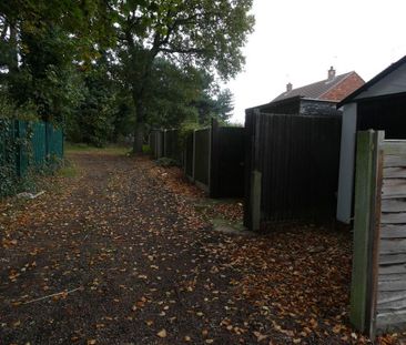 3 bedroom semi-detached house to rent - Photo 3