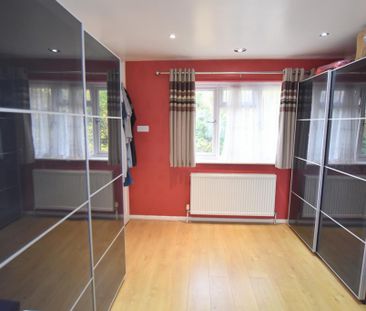 3 bedroom detached house to rent - Photo 5