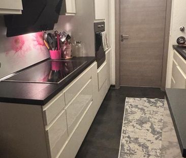 Großzügig & modernisiert: 4-Zimmer-Wohnung in Toplage Renningen - Photo 5