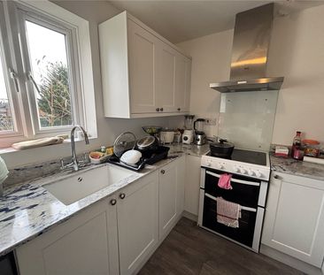 Ascot Court, Aldershot, Hampshire, GU11 - Photo 5