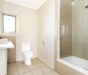 1/4 Lee Avenue, Springvale - Photo 5