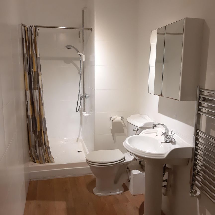 Belmont Road, Harrogate - Photo 1