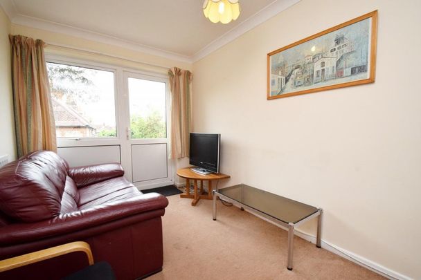 4 bedroom terraced house to rent - Photo 1