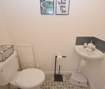 2 bedroom terraced house to rent - Photo 1