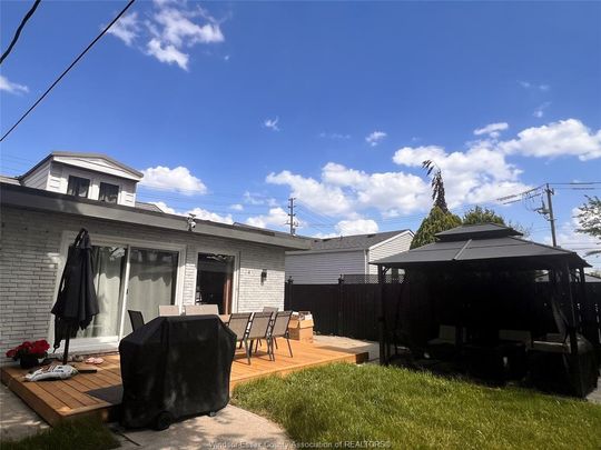 For Lease - 2427 MERCER, Windsor, Ontario - Photo 1