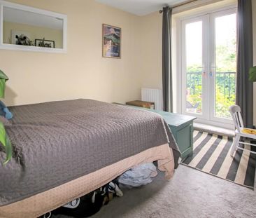 3 bedroom apartment to rent - Photo 4