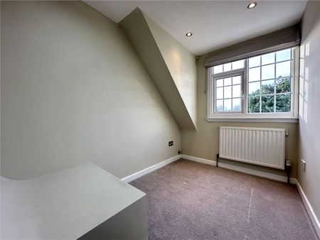 4, Silverdale Avenue, Leeds, West Yorkshire, LS17 8SZ - Photo 3
