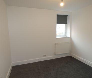 Empress Drive Flat 1 - Photo 6