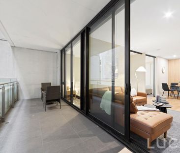 Beautifully furnished two-bedroom apartment in Upper Westside - Photo 1
