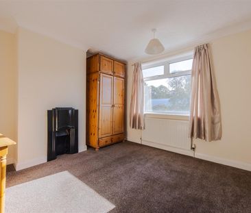 To Let 3 Bed House - Semi-Detached - Photo 3