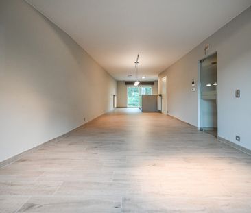 Tweeslaapkamer appartement in het centrum van Ingelmunster - Photo 3