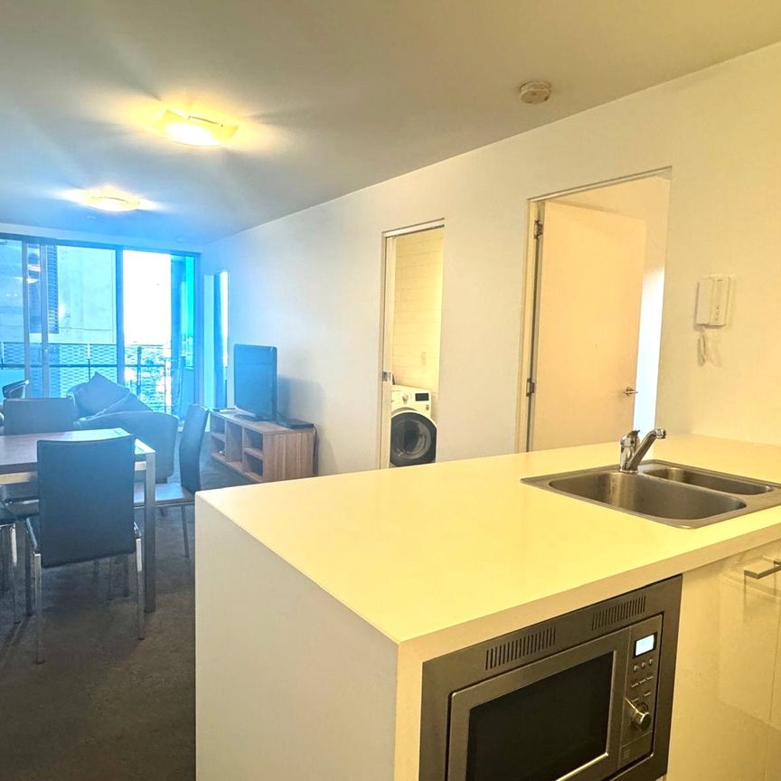 1506/241 City Road - Photo 1