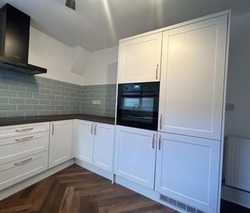 2 bedroom property to rent - Photo 4