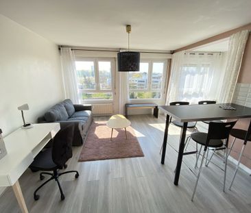 Location Appartement 1 pièce 36m² - Photo 2