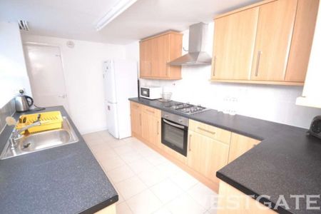 4 Bed - Hatherley Road, Reading - Photo 3