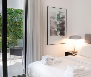 Luxury Villa for rent in Estepona, Andalusia - Photo 2