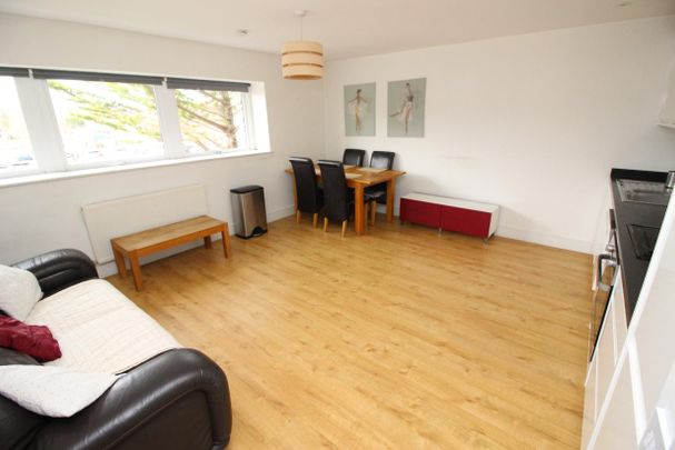 Lotus House, Yoga Way, Worcester Park KT4 - Photo 1