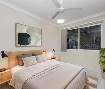 Modern Living Meets Everyday Comfort - Photo 2