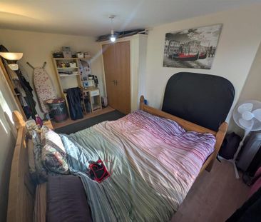 2 bedroom flat to rent - Photo 6