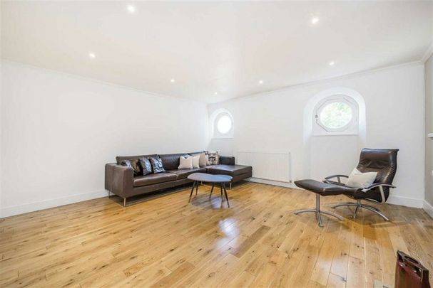 Westbourne Terrace, Hyde Park, W2 - Photo 1