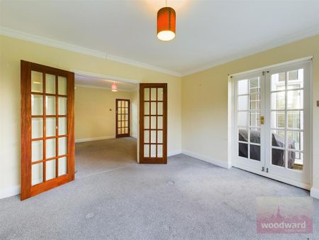 4 bedroom detached house to rent - Photo 2