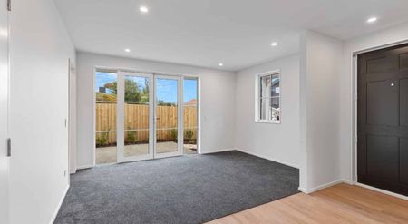 2 Bedroom Townhouse - Internal access garage - Photo 4