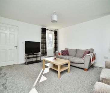 Manning Drive, Hull - Photo 1