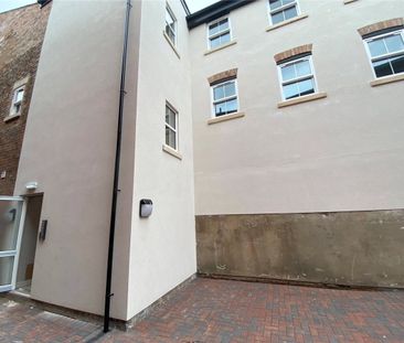 Main Street, Bulwell, Nottingham, Nottinghamshire, NG6 - Photo 6