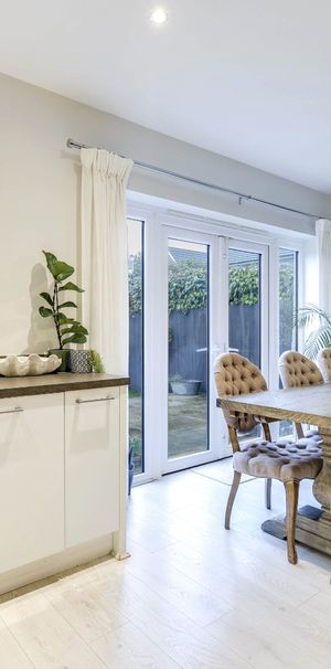 3 bedroom semi-detached house to rent - Photo 1