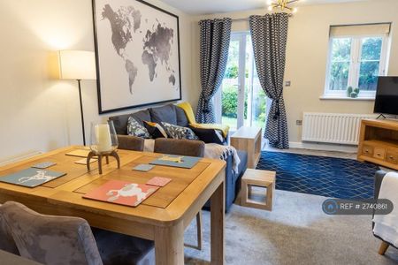 2 bedroom terraced house to rent - Photo 4